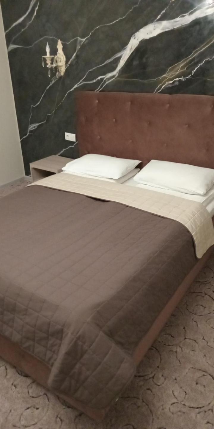 Mon Ami Hotel İvano-Frankivsk Dış mekan fotoğraf