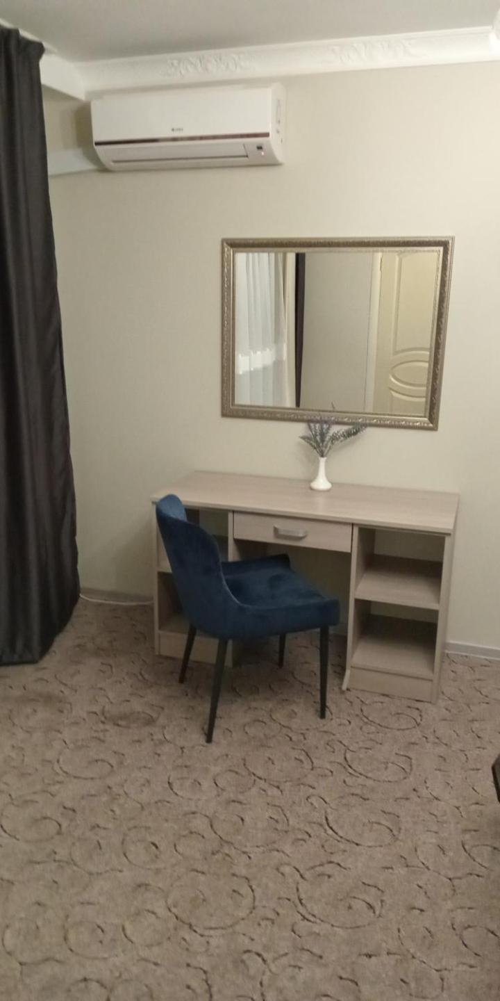 Mon Ami Hotel İvano-Frankivsk Dış mekan fotoğraf