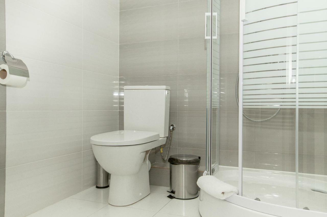 Mon Ami Hotel İvano-Frankivsk Dış mekan fotoğraf
